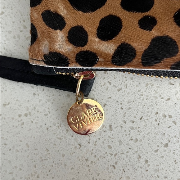 Clare V leopard clutch - Picture 2 of 10